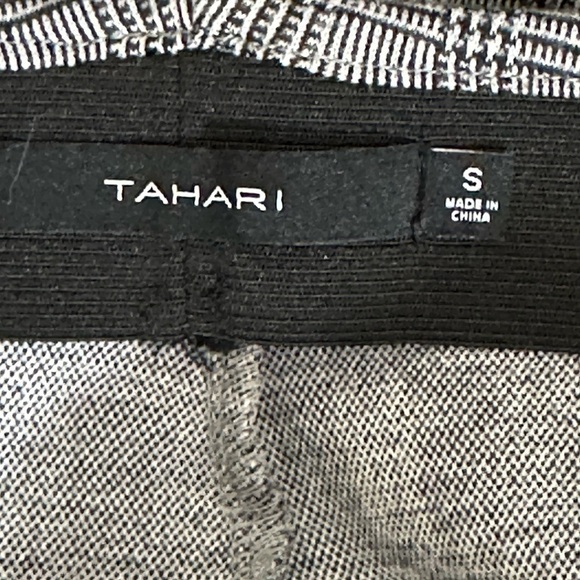 Tahari sz sm knit pant in a muted plaid in brown and tan.  Straight leg - Picture 12 of 14